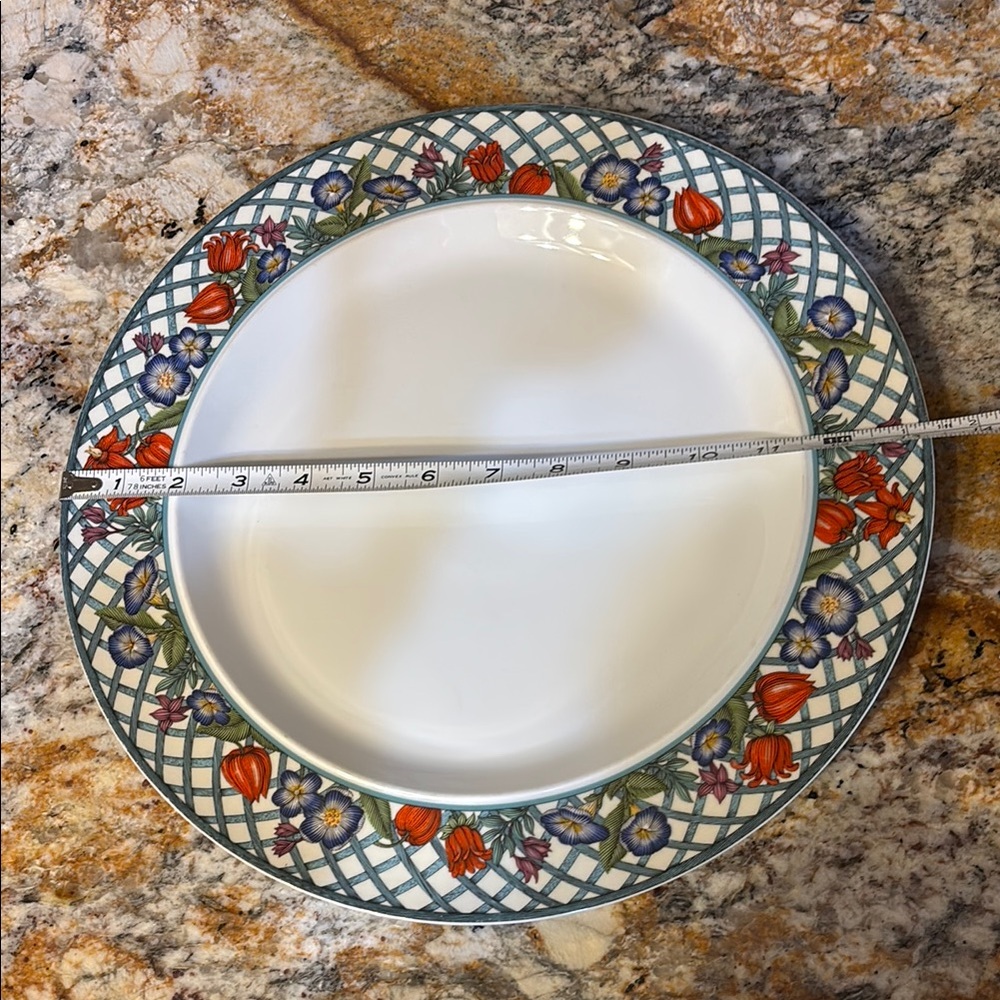 Dansk Nordic Garden-Lattice & Ribbon Large Plate/Platter 13 inches - Picture 5 of 7